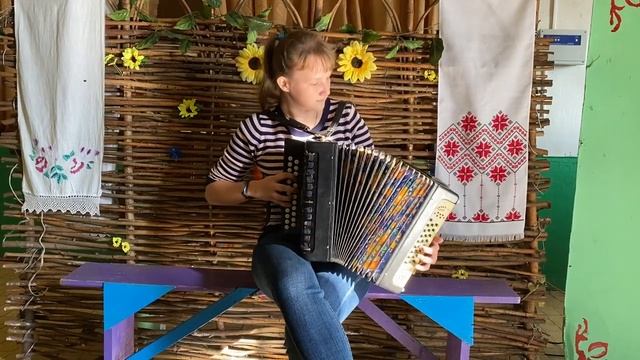 "Верила, верила, верю" на гармони смотреть онлайн