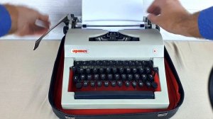 Обзор портативной  печатной машинки "Ортех" 1982г. выпуска.