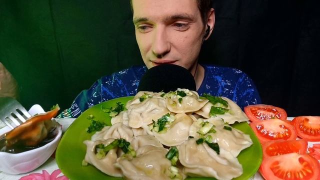 МУКБАНГ РЕЦЕПТ ВКУСНЫХ ДОМАШНИХ ПЕЛЬМЕНЕЙ АСМР ИТИНГ MUKBANG RECIPE HOMEMADE DUMPLINGS ASMR EATING смотреть онлайн