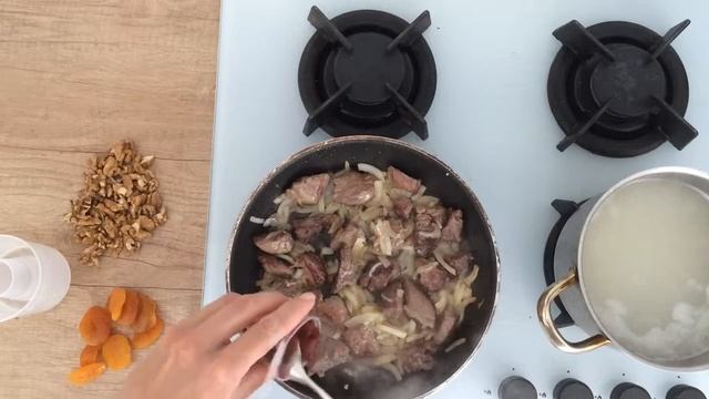 Говядина,тушеная с курагой,грецкими орехами и жасминовым рисом на гарнир смотреть онлайн