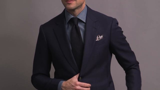 5 Navy Suit Outfit Ideas For Spring | Navy Blue Suit Lookbook | Outfit Inspiration