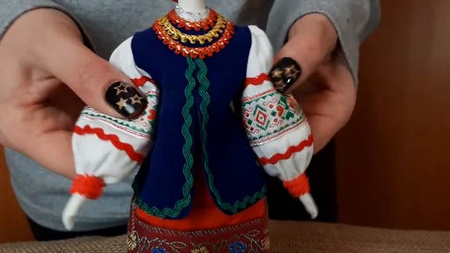 Кукла Украинка в национальном костюме | Фарфоровая кукла смотреть онлайн