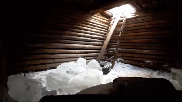 Булуус. Природный, бесплатный морозильник. Как мы храним лёд летом! Ледник смотреть онлайн