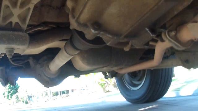 Suzuki 4x4 Jimny underside - possible issue with transfer case? смотреть онлайн