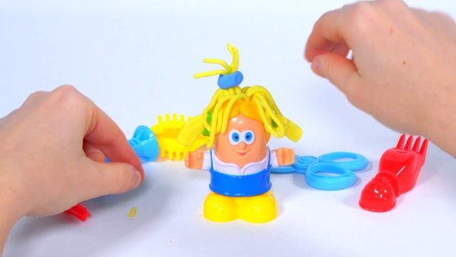 Набор пластилина. Играем в ПАРИКМАХЕРСКУЮ (Делаем прически) смотреть онлайн