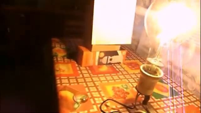 На что способна лампа накала 1000 ватт What a 1000 watt incandescent lamp is capable of смотреть онлайн
