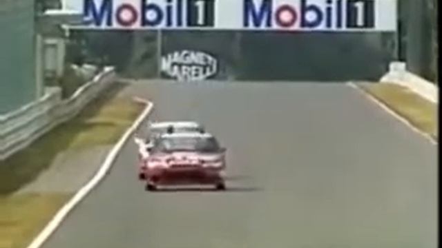 Mugen Honda CRX EF8 vs Honda Civic SiR EF9 driven by Ayrton Senna смотреть онлайн