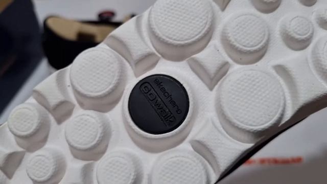 Unboxing & review on feet SKECHERS GOWALK CLASSIC EXCELLENT SLIP ON CASUAL SHOES (100% ASLI & RESMI смотреть онлайн