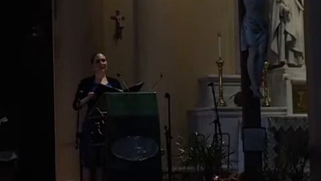 Elizabeth Patterson sings Gounod's Ave Maria смотреть онлайн