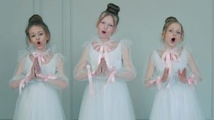 Мама с папой словно крылья_4к