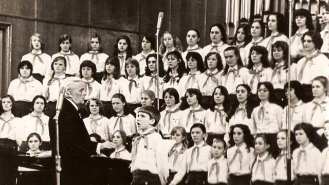 В. Мурадели “Последний зимний снег”, стихи М. Садовского смотреть онлайн