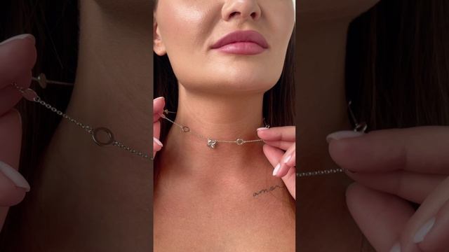 Колье из белого золота от ювелирного бренда PLATINA