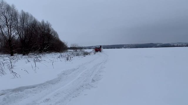 Покатушки на ЗАРЯЖЕННОЙ ниве 4х4, БОРЬБА на снегу, БАГГИ из Субару и ЭВО, КРАШ тест РУССКОЙ машины! смотреть онлайн