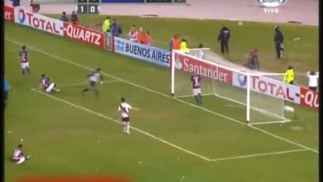 Atajada de Torrico vs River (Relato Bulos,Costa Febre y Gabes) Sudamericana 2013 (5/9/2013) смотреть онлайн