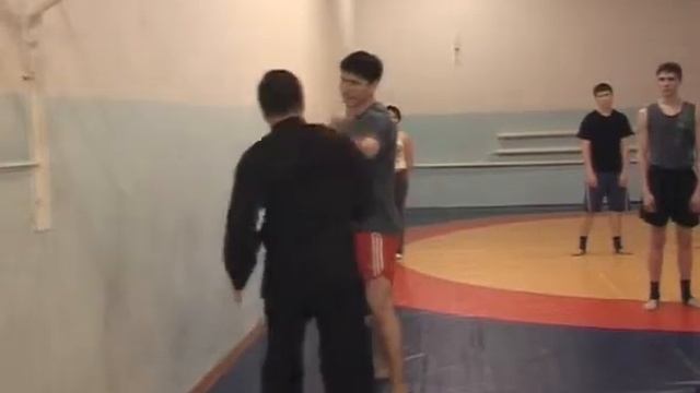 Рекламный ролик "Системы неагрессивной самообороны" смотреть онлайн