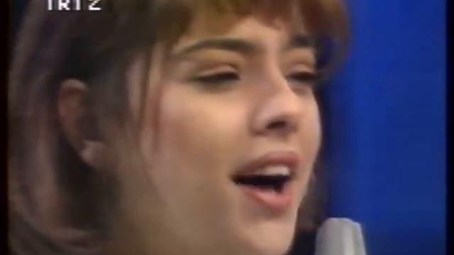 Ersegün özcan -ebru Gündeş TRT  Konseri