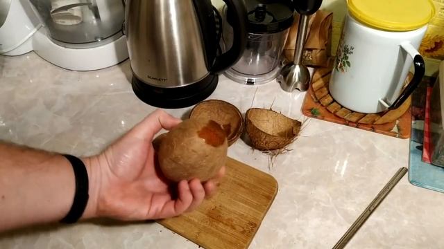 Как открыть КОКОС легко и быстро и приготовить кокосовую стружку. смотреть онлайн