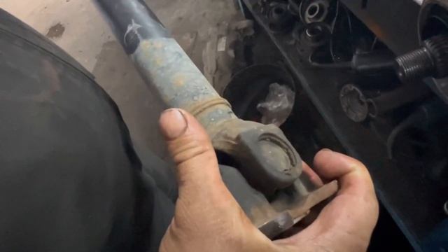 Лечим передний редуктор 2.92 (шумит) и кардан (кусается) на БМВ Х1 2d рестайл смотреть онлайн