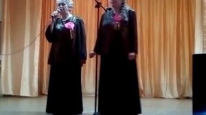 Мы с тобой два берега у одной реки...Как же красивы Русские народные песни....
