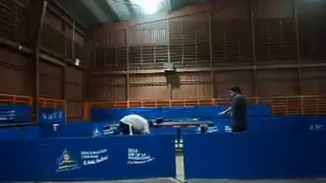 Oscar Molina vs Roger Sequeira Final de Torneo Navideño 2011.wmv смотреть онлайн