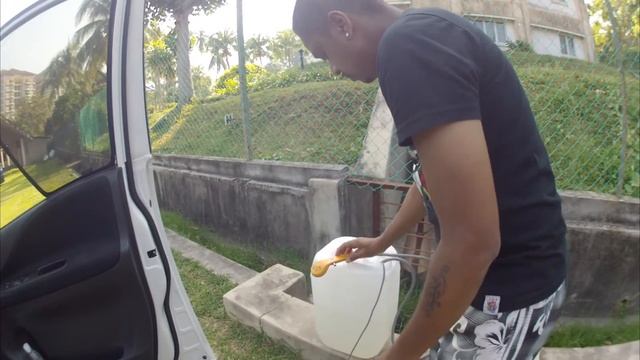 Portable Shower Set (camping with Nissan Serena) смотреть онлайн