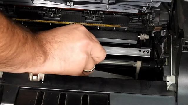 How To Fix E1 Error On HP LaserJet PRO M1132 Not Picking Up Paper