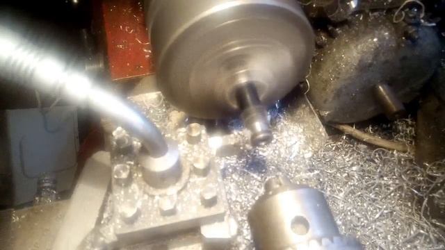 Токарка, точим цангу для гравера. смотреть онлайн