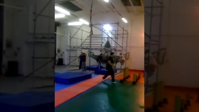 Urban Flow and Free Running at Evolve смотреть онлайн