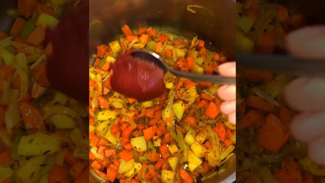 Чечевичный суп "Мерджимек" смотреть онлайн