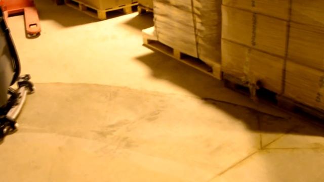 Демонстрация поломоечной машины Керхер B 90 R. смотреть онлайн