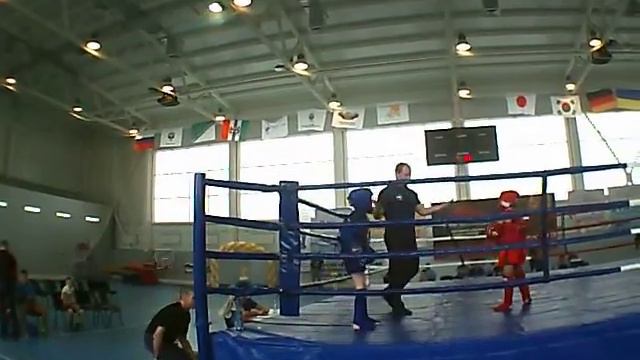 Открытый Кубок города. Кирилл Семашко (с/к "Питбуль" синий угол) vs Бергардт В. (г.Красноярск) смотреть онлайн
