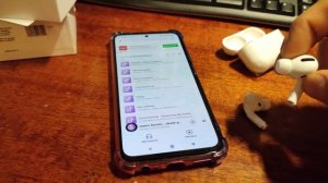 Левый наушник звучит тише правого