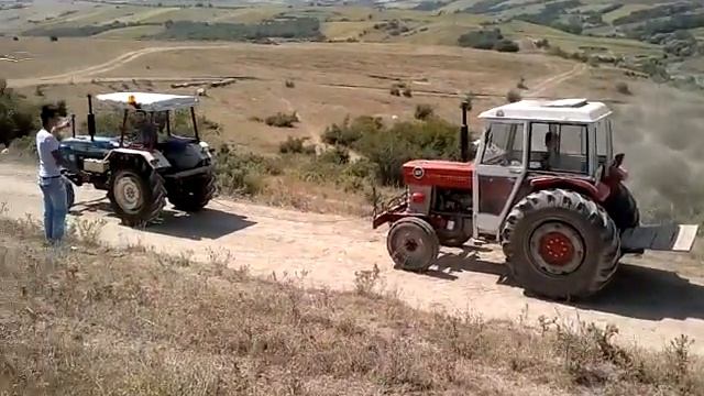 Massey Ferguson 165 vs Ford 3000 смотреть онлайн