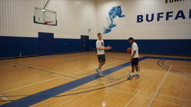 Avoid The Embarrassment | Tips to Prevent Getting Your Ankles Broke | Pro Training Basketball смотреть онлайн