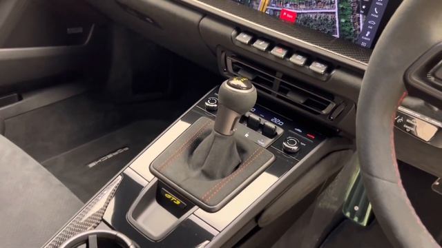 2021 Porsche 911 (992) GT3 - Crayon - Walkaround & Interior | Romans International смотреть онлайн