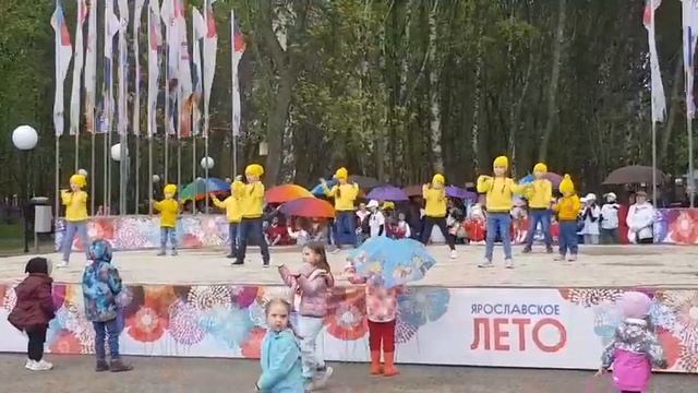 28.05.22г. выступление в парке дк.Добрынина танец "Пчелки" смотреть онлайн