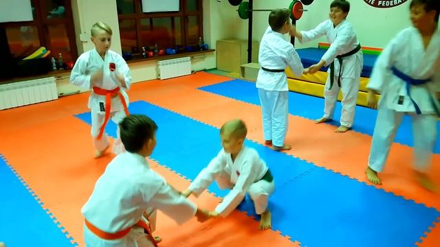 Подвижные игры для детей/sports games for children/Martial arts/KARATE CLUB "SKIF" смотреть онлайн