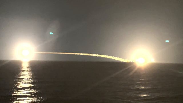 Пуски противокорабельных ракет Москит ракетными катерми ТОФ смотреть онлайн