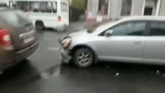 ДТП. Иркутск. ул. Карла Маркса. 30.09.2020 смотреть онлайн