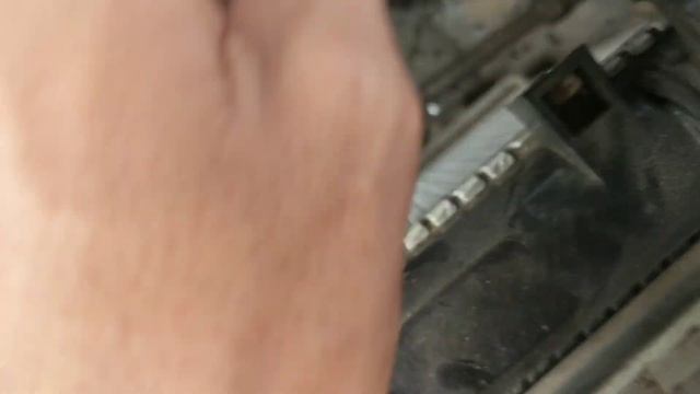 TOYOTA SEG AE111 | COVER RADIATOR PATAH