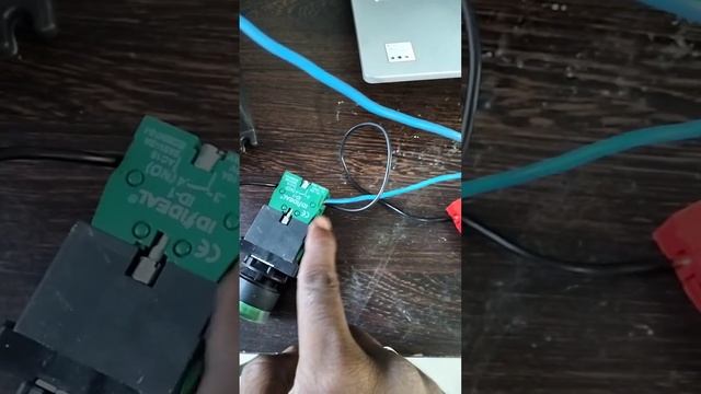 Delta VFD start and stop push button wiring | parameters settings | 3-wire control смотреть онлайн