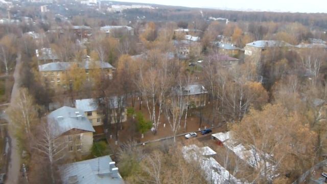 ЖК "Маленькая Страна", вид с перехода на лестничный марш дома №1 смотреть онлайн