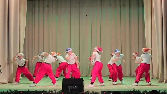 с. Верх-Тула / Старый Новый год / Jingle Bells / ССТ Сияние 5 группа смотреть онлайн