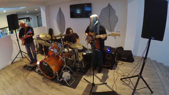 Rebecca Johnson Band *COMPILATION* (QSC Touchmix 16) (13/7/19) смотреть онлайн