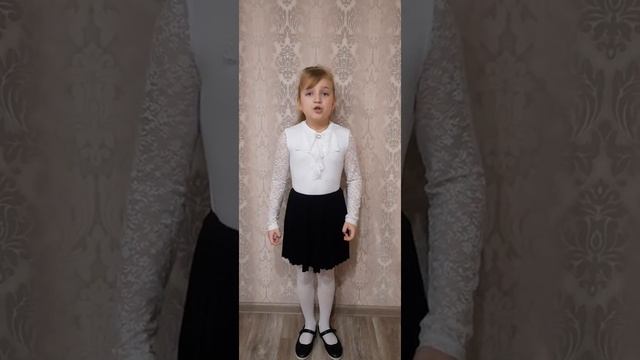 Нижний Новгород. Стихи В.Агаповой читает Мышина Ксения смотреть онлайн