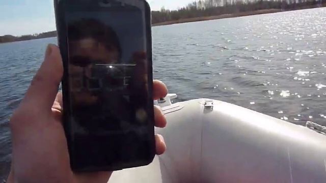 замер скорости Ямаха 9.9 и Ниссамаран - 320 смотреть онлайн