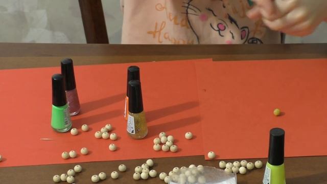 DIY Украшение из деревянных бусин. DIY Jewellery made from wooden beads смотреть онлайн
