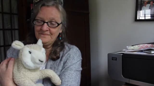 Lucky Ducky Story Hour: Adventures with Clover, Lamb on the Lam смотреть онлайн