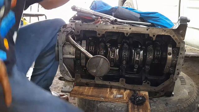 4d56 Engine overhaul & assemble Part1... смотреть онлайн