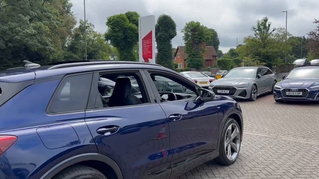 Audi Q4 E-Tron Q4 Vorsprung 50 e-tron quattro 220,00 kW смотреть онлайн